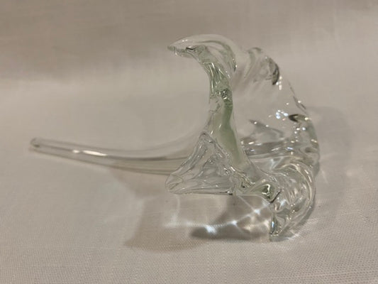 Trumpet Bloom – Vintage Hand-Blown Glass Lily Bud Vase