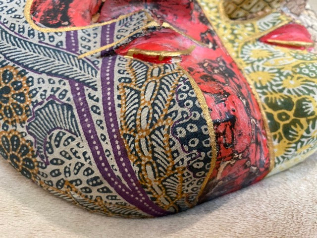 Island Spirit – Hand-Carved Indonesian Wooden Mask