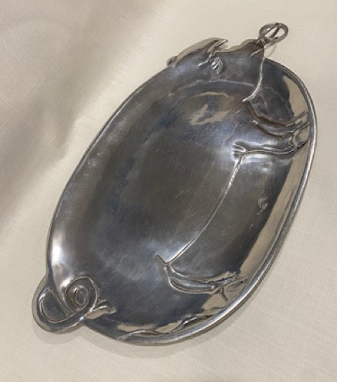 Farmstead Whimsy – 1979 Vandor Aluminum Pig Serving Tray