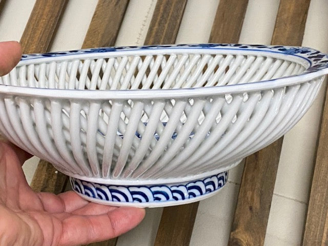 Blue Lattice – Japanese Hasami Ware Porcelain Openwork Bowl