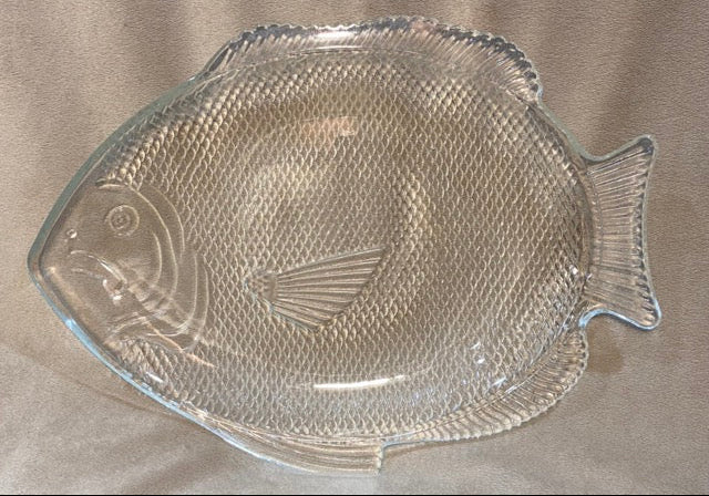 Coastal Catch – Vintage Arcoroc France Fish Embossed Glass Serving Plate