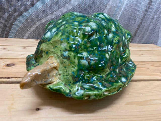 Earthen Guardian – Handcrafted Ceramic Turtle