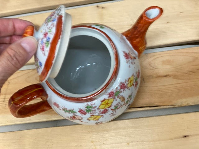 Geisha Garden – Antique Japanese Hand-Painted Teapot & Sugar Bowl