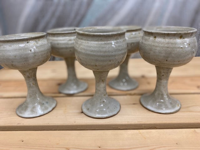 Vineyard Evenings – Handcrafted Wine Goblets with Grape Motif