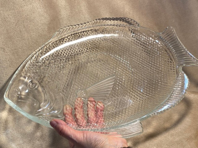 Coastal Catch – Vintage Arcoroc France Fish Embossed Glass Serving Plate