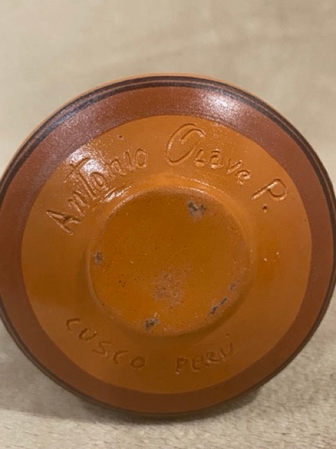 Artful Vessel – Antonio Olave Handcrafted Pottery (6")