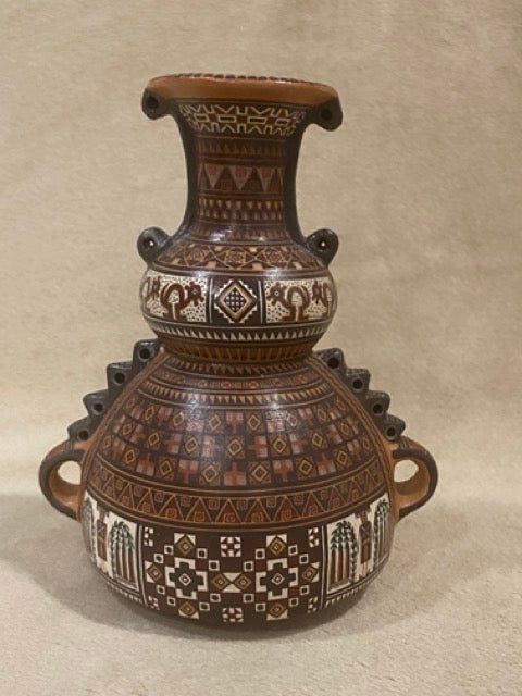 Artful Vessel – Antonio Olave Handcrafted Pottery (6")