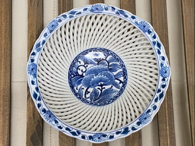 Blue Lattice – Japanese Hasami Ware Porcelain Openwork Bowl